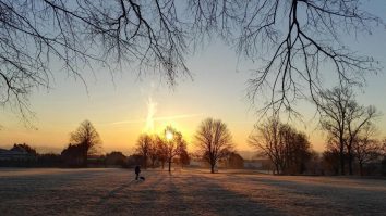 Temperaturile din sudul și vestul țării sunt cu 15°C peste normal, dar vine și frigul