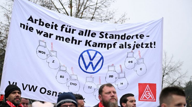 Industria auto europeană este în criză. Cu ce soluții ar putea veni Uniunea Europeană