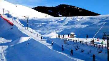 Zeci de mii de turiști iau cu asalt în fiecare weekend un orășel italian. Primarul din Roccaraso spune că popularitatea a venit de pe TikTok