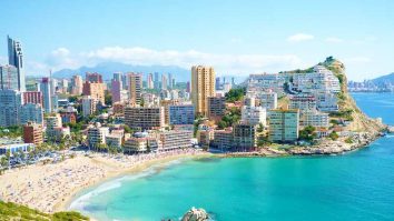 Companiile de turism anticipează o creștere de 24% a numărului de vacanțe în 2025. Vogue a plasat România în topul destinațiilor de văzut în acest an