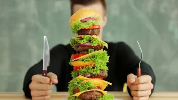 Te poate îngrășa stresul? Nutriționist: „Micul dejun este esențial”