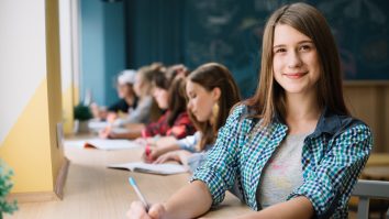 Rezultate dezastruoase la simulări. Doar doi din cinci elevi au luat medie de trecere.