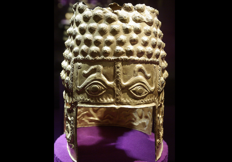 România a rămas fără Coiful de la Coțofenești și fără trei brățări dacice. Natalia Intotero a discutat cu regele Olandei despre furtul de artă