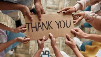 Când ai spus ultima dată, cu adevărat, „mulțumesc”? Azi sărbătorești Ziua Internațională a Cuvântului „Mulțumesc”