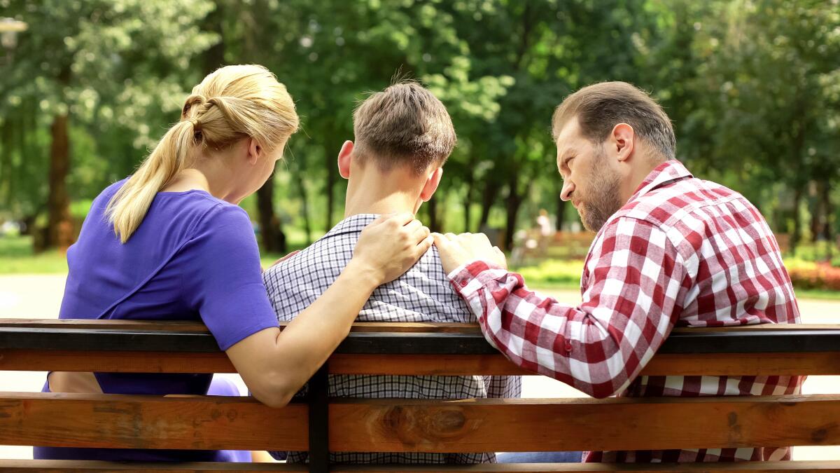 Cum menții o relație bună cu copilul tău? Părinte: „Trebuie să căutăm un echilibru între independență și un control parental”