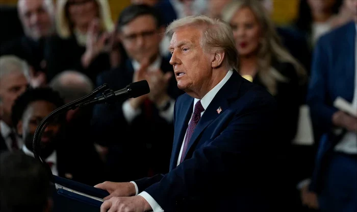 Donald Trump semnează un ordin executiv pentru deschiderea unui centru de detenție pentru „migranții periculoși” la Guantanamo Bay