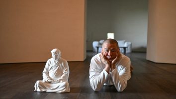 Statuile lui Donald Trump ca Buddha au devenit un „must-have” în China. Vândute online, ele costă între 140 și 2.600 de euro