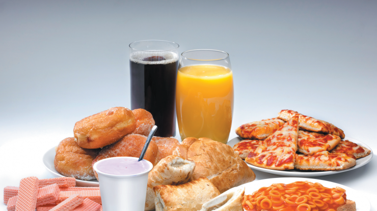 Ești ceea ce mănânci? Cercetătorii spun că alimentele ultraprocesate ar putea schimba forma maxilarului