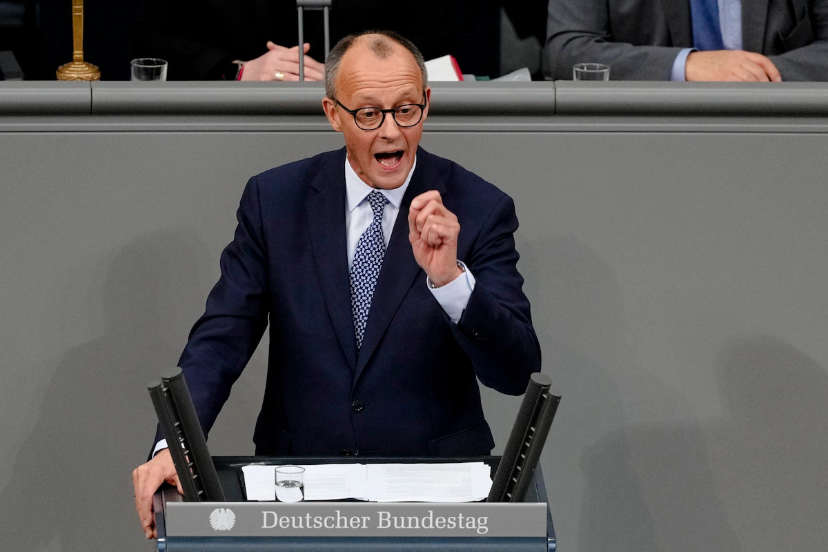 Parlamentul german a votat o lege ce restricționează imigrația. Susținerea AfD față de aceasta naște controverse
