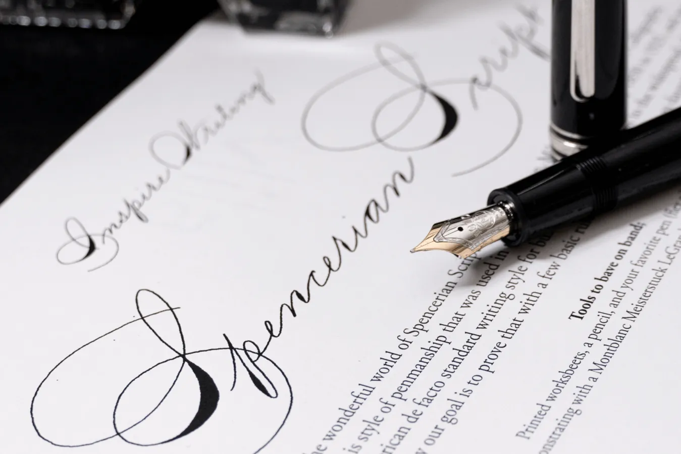 Scrisul de mână ne leagă de identitatea umană și de istorie. Poate el să fie înlocuit?