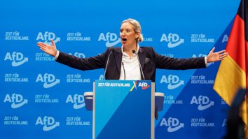 Tensiuni și proteste în Germania înaintea alegerilor. Partidul de extremă dreaptă AfD propune „deportări în masă” ale migranților