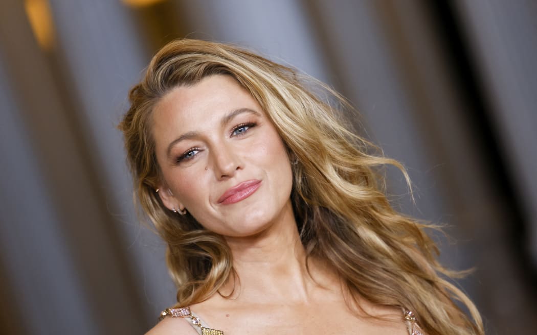 Blake Lively și Justin Baldoni se confruntă în instanță, după ce actrița l-a acuzat de hărțuire sexuală