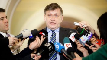 PSD validează candidatura lui Crin Antonescu la prezidențiale cu 5.484 de voturi pentru