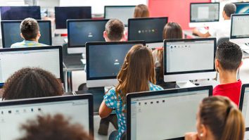 Elevii susțin competențele digitale pentru Bacalaureat. Radu Szekely, expert în educație: Avem nevoie de competența aceasta în rândul profesorilor, ca apoi să o poată folosi proactiv”