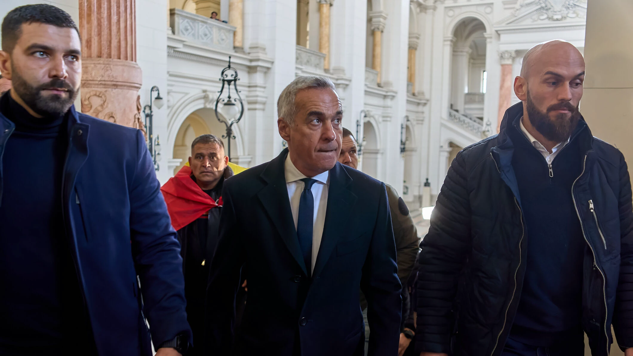 Călin Georgescu a fost dus la Parchetul General. Cum sunt afectate alegerile prezidențiale