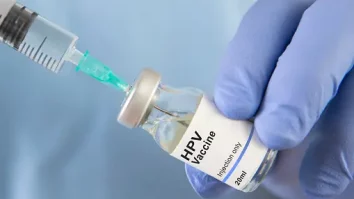 Vaccinul împotriva HPV nu are succes în România. Mădălina Ciuhodaru, medic ginecolog: „Suntem pe primul loc în UE la cancerul de col uterin și de sân”