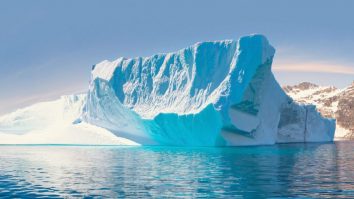 Cel mai mare iceberg din lume s-a desprins și amenință teritoriul Marii Britanii. Ce spun cercetătorii