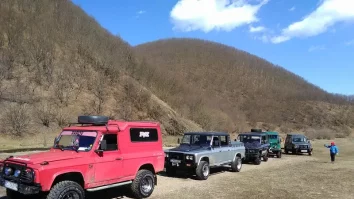 Cinci clujeni au parcurs 9.000 de km cu mașini ARO vechi. Ionel Bodea, Președintele Asociației NapocAro: „E o experiență unică și suntem mândri de noi”