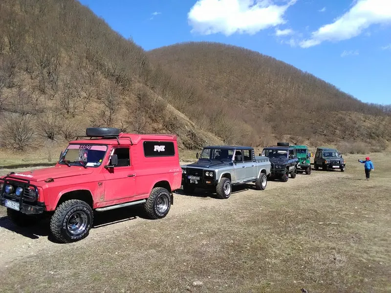 Cinci clujeni au parcurs 9.000 de km cu mașini ARO vechi. Ionel Bodea, Președintele Asociației NapocAro: „E o experiență unică și suntem mândri de noi”