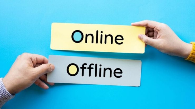 Cum consumă românii conținut și fac cumpărături? Online-ul domină, dar offline-ul rezistă