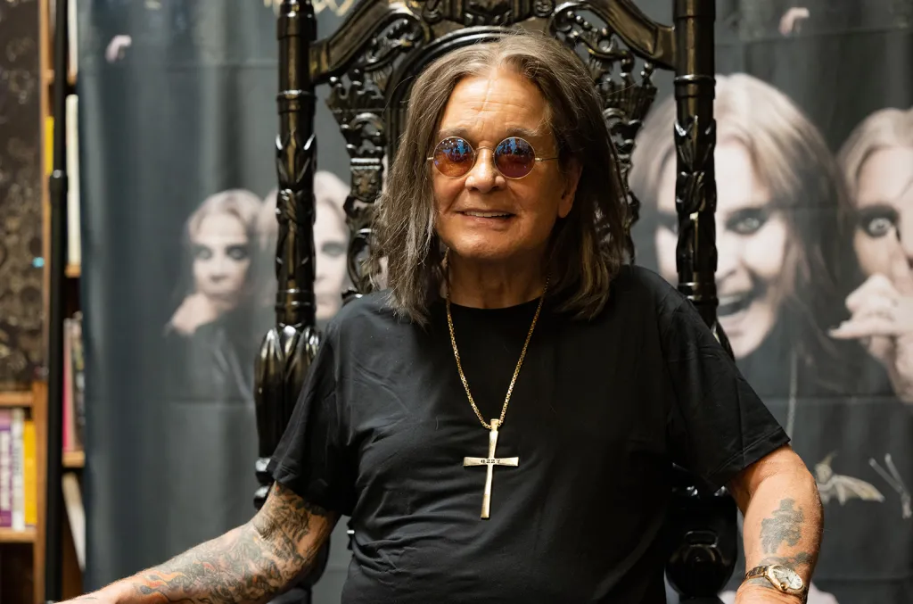 Ozzy Osbourne spune că „nu mai poate merge” din cauza bolii Parkinson. Artistul se va reuni cu Black Sabbath pentru un ultim concert