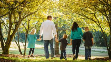 FAFO este noua metodă de parenting de pe TikTok. Gabriel Chicioreanu, consilier în parenting: „Nu aș indica părinților să se informeze de pe social media”