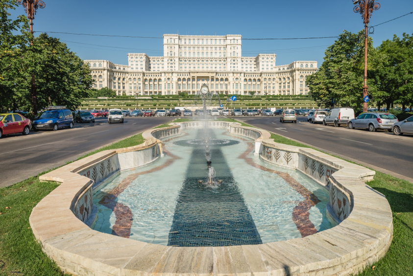 Oamenii nu mai au încredere în stat, ci în companii. Cum arată situația în România și ce arată Barometrul Edelman