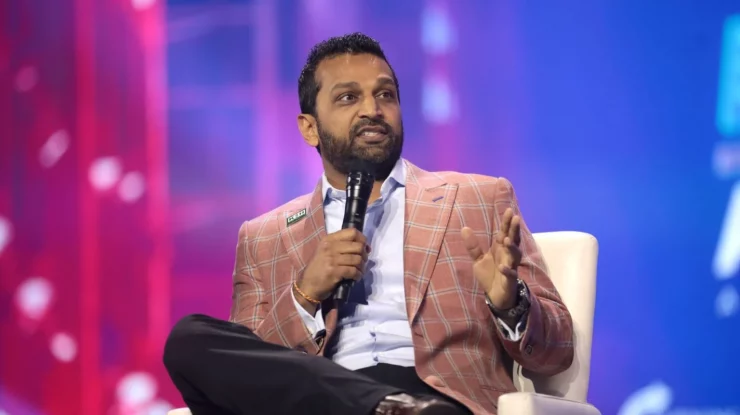 Donald Trump l-a numit pe Kash Patel în funcția de director interimar al Biroului pentru Alcool, Tutun, Arme de Foc și Explozivi (ATF)