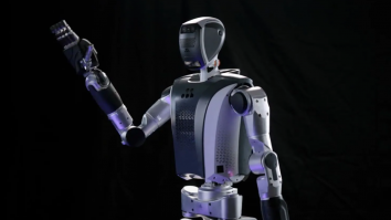 Noul angajat model este MenteeBot V3.0: Nu doarme, nu mănâncă, învață din greșeli și vede la 360°