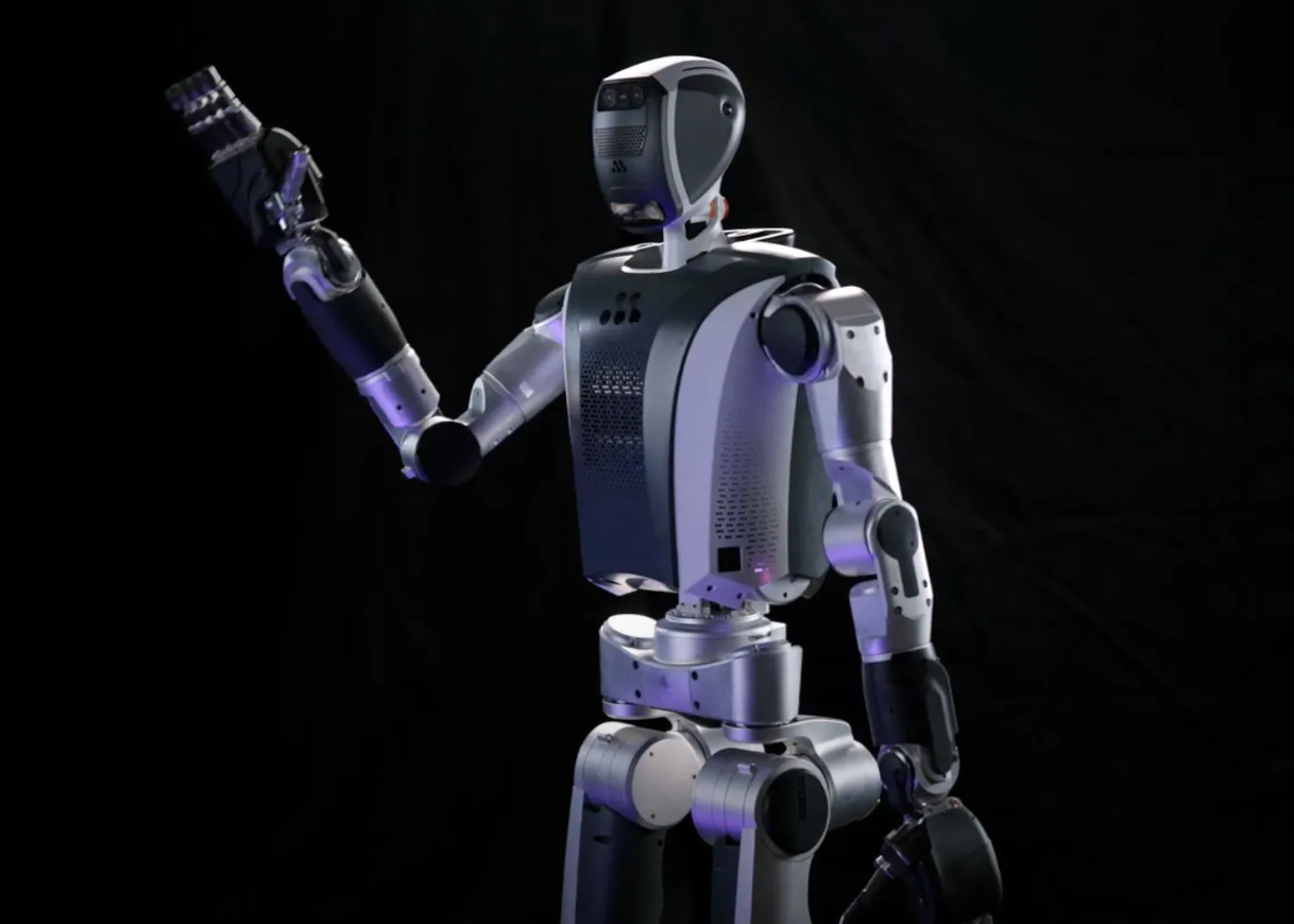 Noul angajat model este MenteeBot V3.0: Nu doarme, nu mănâncă, învață din greșeli și vede la 360°