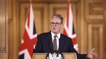 Keir Starmer va discuta cu Donald Trump despre misiunea de pace din Ucraina. Cum arată planul statelor europene