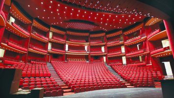 În februarie se desfășoară Horror Vacui, cel mai lung maraton teatral. Lari Giorgescu, actor: „504 performeri își dau mâna și trag un semnal de alarmă cu privire la problema abandonului”