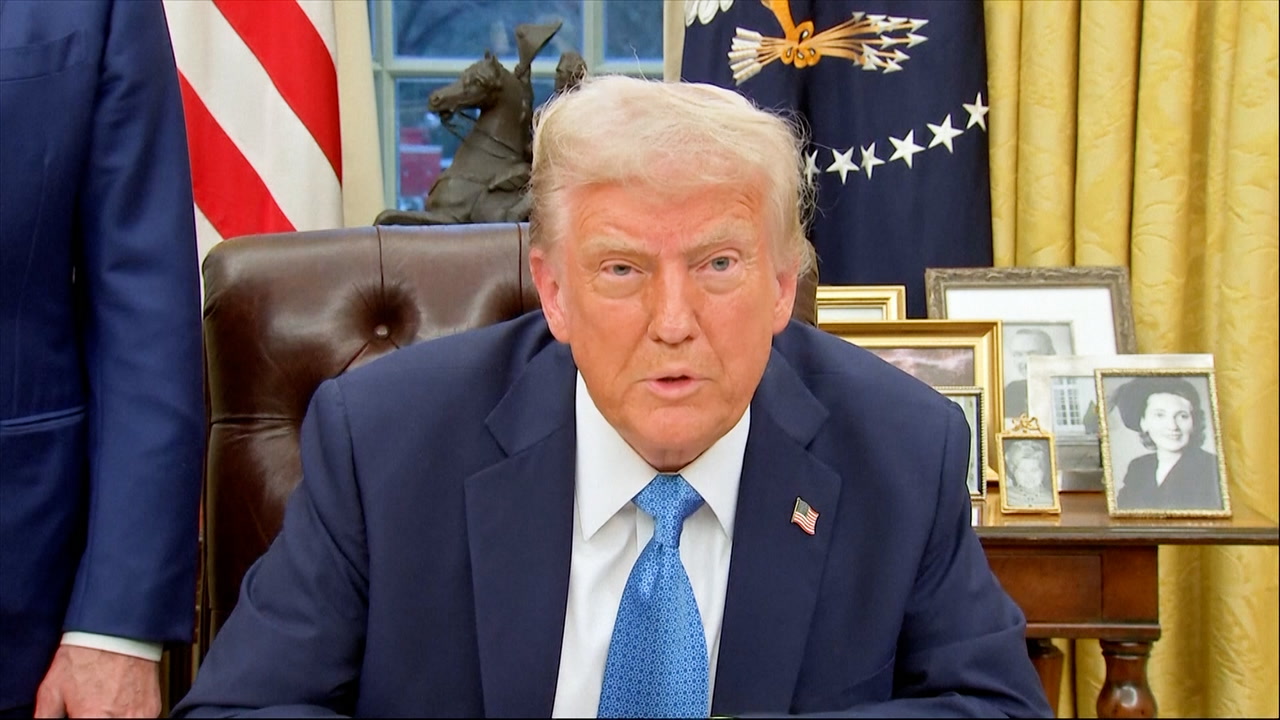Trump spune că „toată lumea iubește” planul său pentru Gaza, în ciuda criticilor internaționale