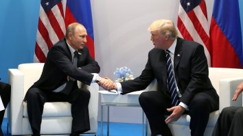 Discuţia telefonică dintre Trump şi Putin pe tema Ucraina a avut impact la Bursa de la Bucureşti: capitalizarea companiilor a urcat cu 1,2 mld. euro în doar o zi