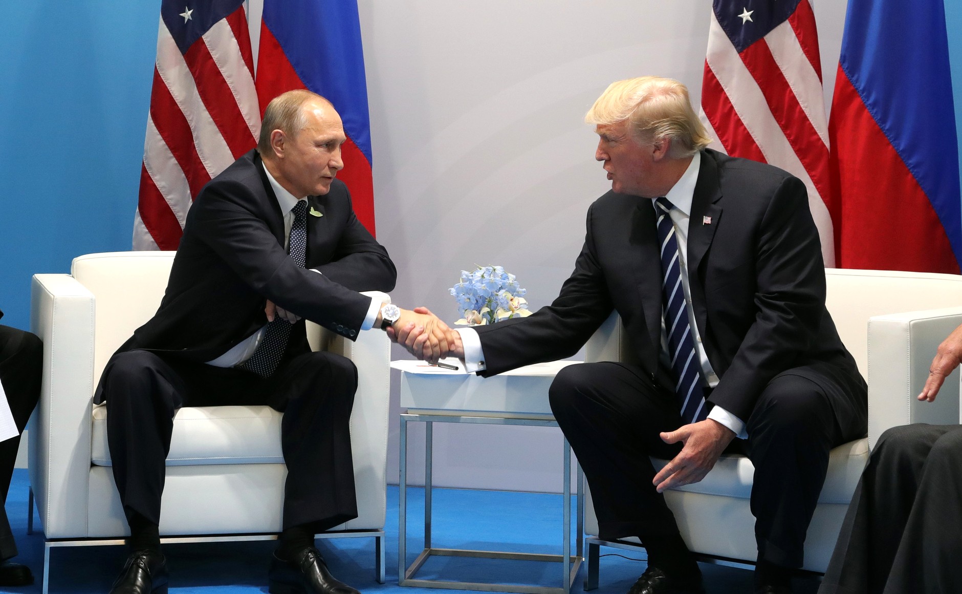 Discuţia telefonică dintre Trump şi Putin pe tema Ucraina a avut impact la Bursa de la Bucureşti: capitalizarea companiilor a urcat cu 1,2 mld. euro în doar o zi