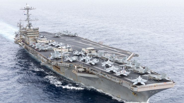 Un portavion al Marinei SUA a intrat în coliziune cu o navă lângă portul egiptean Said din sud-estul Mediteranei