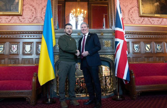 Sir Keir Starmer: „Voi sprijini Ucraina în discuțiile cu Președintele Trump”. Ce a discutat Premierul Regatului Unit cu Zelenski