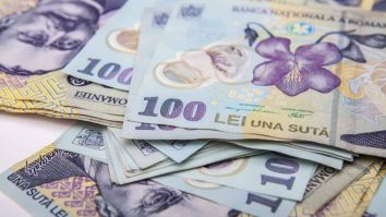 Rata anuală a inflaţiei s-a menţinut în noiembrie la 9,8%. Alimentele s-au scumpit cu 7,6%, mărfurile nealimentare cu 10,7%, iar serviciile cu aproape 11%