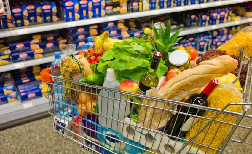 Pe ce cheltuie românii banii? 27% din venit merge către alimente