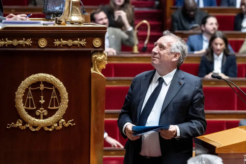 Guvernul lui Bayrou supraviețuiește unei noi moțiuni de cenzură. Care sunt ultimele evoluții pe scena politică franceză