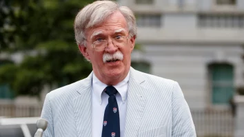 John Bolton susține că acordul propus de Trump pentru a pune capăt războiului din Ucraina „se apropie destul de mult de capitulare”