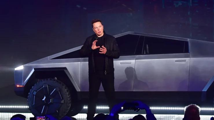 Guvernul SUA intenționează să cheltuie 400 de milioane de dolari pe Tesla-uri blindate