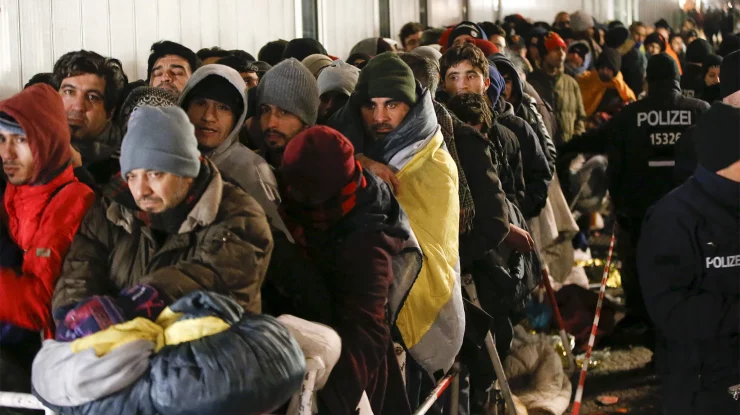 Europenii se plâng că au venit prea mulți imigranți în ultimii 10 ani. Ce spun sondajele