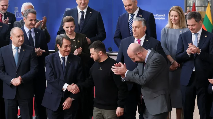 Liderii europeni cer un loc la masa negocierilor. Planul de pace al lui Trump neliniștește Europa