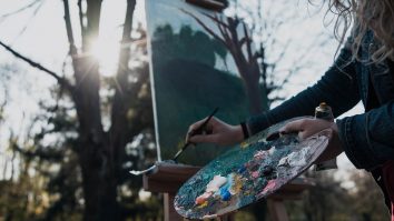 Azi începe Expoziția „Women Crafting the Future”, un eveniment dedicat creativității și talentului feminin