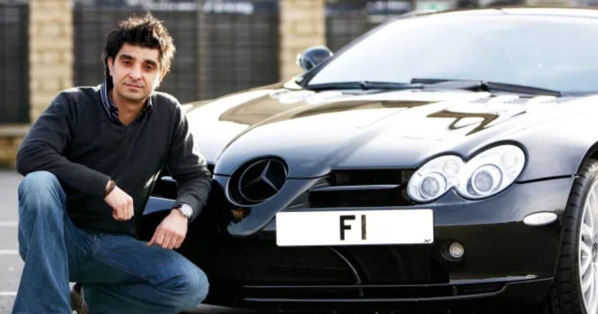 O literă și o cifră pot valora 10 milioane de lire sterline. Plăcuța cu numărul F1 este deținută de 17 ani de un fan al curselor