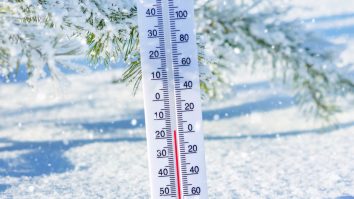 Minimele au coborât sub -20°C în estul Transilvaniei în această dimineață. Cum e vremea în weekend