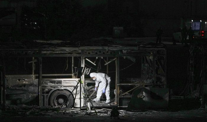 Trei autobuze au explodat în apropiere de Tel Aviv. Israelul acuză militanții palestinieni de atac terorist