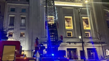 Un incendiu a izbucnit la Teatrul Champs-Élysées. 1.500 de oameni au fost evacuați