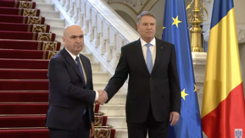 Ilie Bolojan a preluat mandatul de Preşedinte interimar. Ultimele cuvinte ale lui Iohannis: „Mult succes. Să aveţi grijă de România”